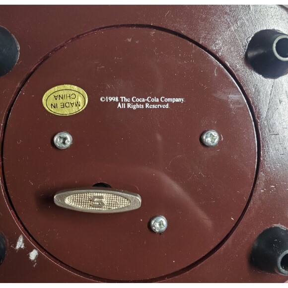 Vtg 1998 Coca-Cola "On the Road to Adventure" Polar Bear North Pole Music Box - Picture 8 of 8